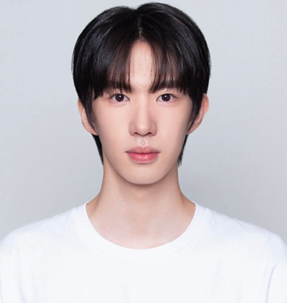 [퇴근길이슈] 신전떡볶이 하민기·은가은 임신·팀버니즈 미성년자