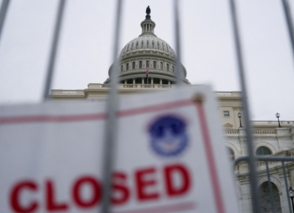 미국 연방정부 셧다운(부분 업무 중단) 사태가 한 달 넘게 이어지면서 급여를 받지 못한 공무원들이 생계를 위해 거리로 향했다. 사진은 본 기사 내용과 무관. [사진=픽사베이]