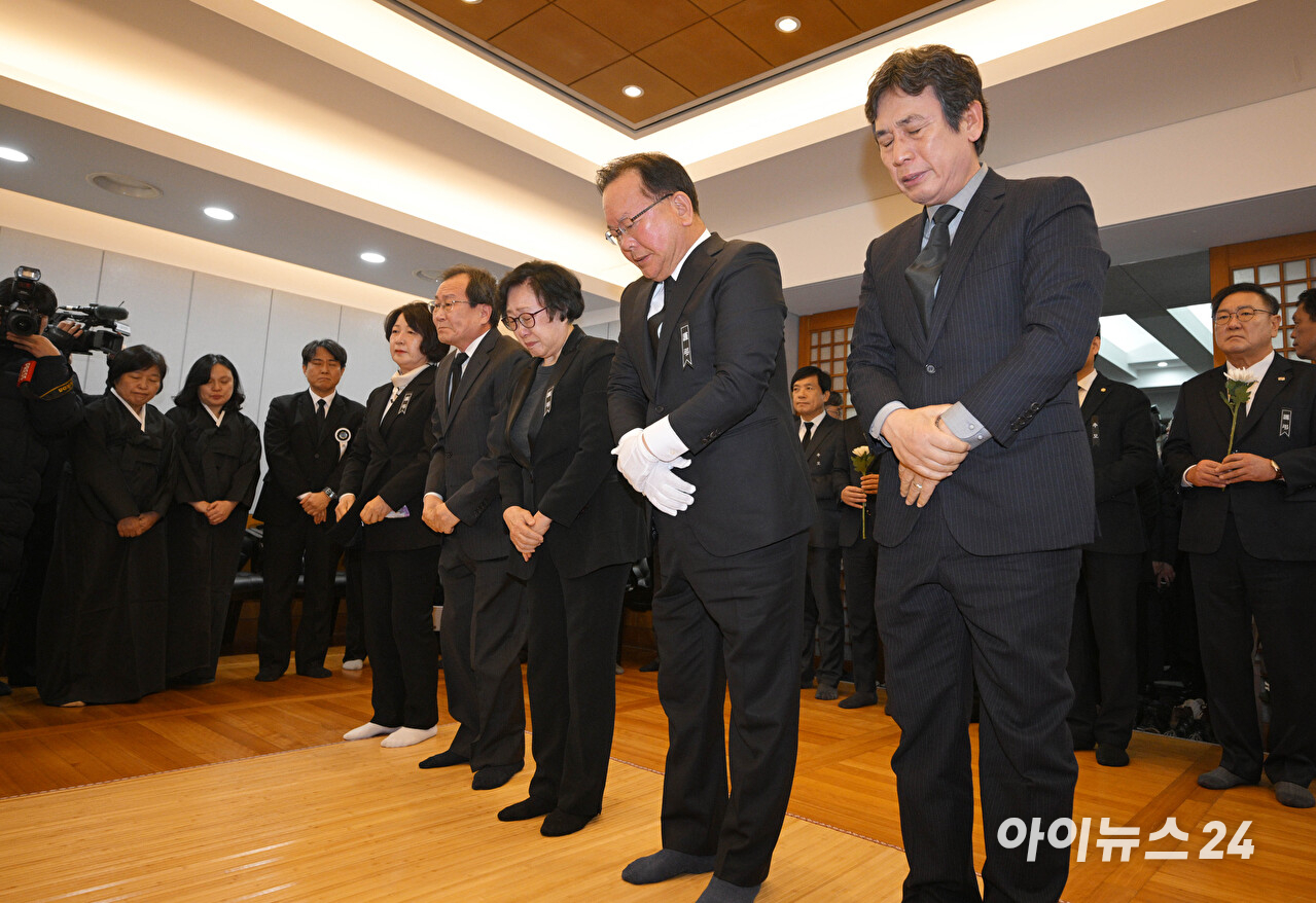 27일 오전 서울 종로구 서울대학교병원 장례식장에 故 이해찬 전 국무총리의 빈소가 마련되어 있다. [사진=곽영래 기자]