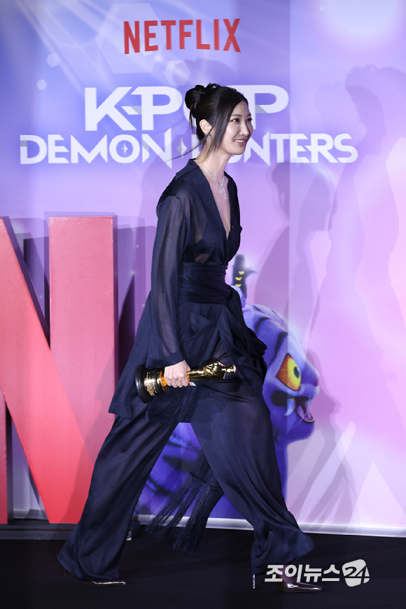 작곡가 겸 가수 이재가 1일 오후 서울 용산구 CGV 용산아이파크몰점에서 열린 넷플릭스 영화 '케이팝 데몬 헌터스' 제98회 아카데미 수상 기념 기자간담회에 참석해 포즈를 취하고 있다. [사진=문수지 기자]