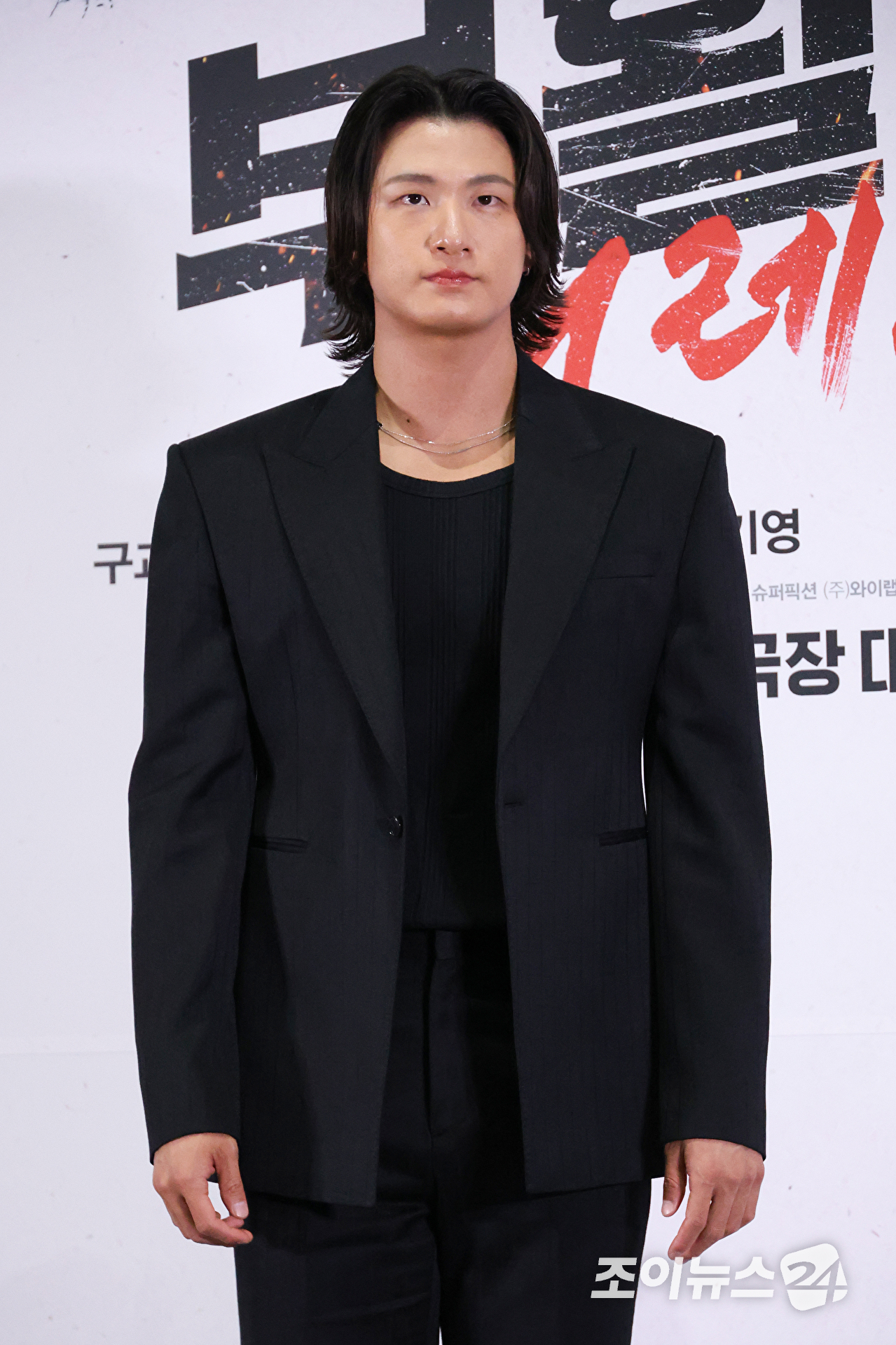 배우 신승호가 16일 오후 서울 송파구 롯데시네마 월드타워점에서 진행된 영화 '부활남: 더 레드'(감독 백종열) 언론시사회에 참석해 포즈를 취하고 있다. [사진=문수지 기자]