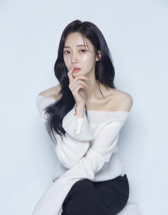 걸그룹 티아라 출신 아름이 각종 루머에 대한 강경 대응을 예고했다. [사진=아름 인스타그램]