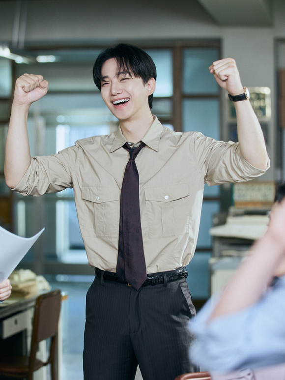 이준호, &apos;태풍상사&apos; 시청률+화제성 1위 올킬⋯흥행 태풍 가속도