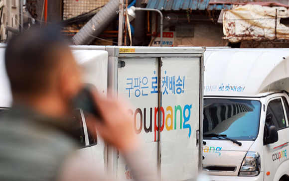 사진은 서울 시내 쿠팡 차량 차고지 모습. [사진=연합뉴스]