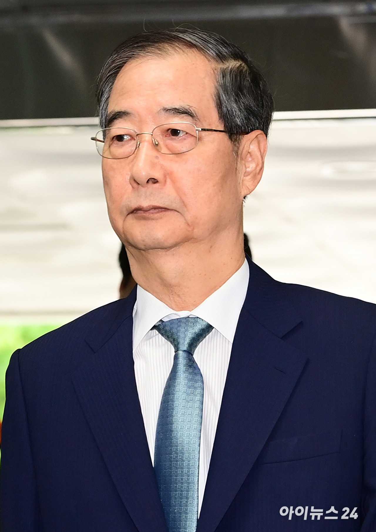 한덕수 전 국무총리가 27일 오후 서울중앙지법에 내란 우두머리 방조, 위증, 허위공문서 작성 등의 혐의로 구속 전 피의자 심문(영장실질심사)을 받기위해 출석하고 있다. [사진=정소희 기자]