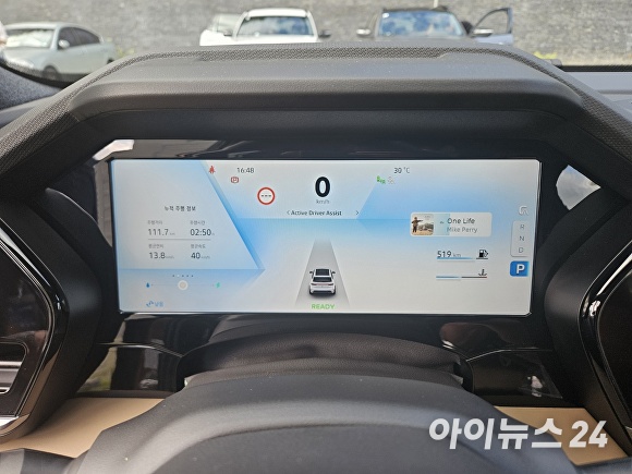 르노 그랑 콜레오스의 실연비는 13.8km/L를 기록했다. [사진=홍성효 기자]