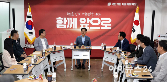 김문수 국민의힘 당대표 예비후보가 28일 오후 서울 여의도 국민의힘 서울시당에서 열린 당원간담회에서 발언을 하고 있다. [사진=곽영래 기자]