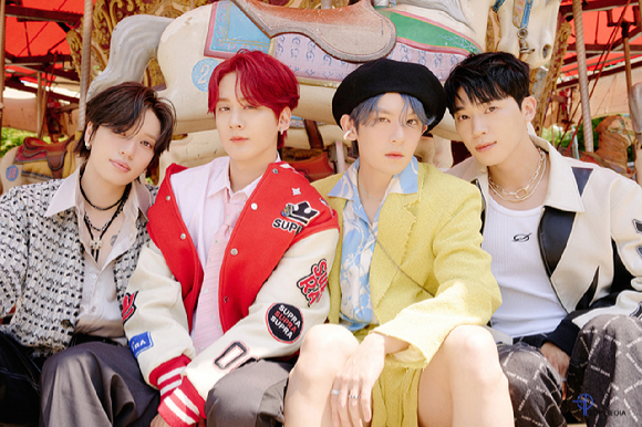 틴탑 단체 사진 [사진=티오피미디어]