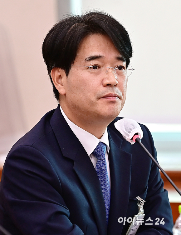 박재억 대전지방검찰청 검사장이 20일 오후 서울 여의도 국회에서 열린 법제사법위원회 국정감사에서 의원 질의에 답변하고 있다. [사진=곽영래 기자]