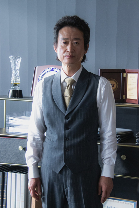 &apos;김부장 이야기&apos; 유승목 &quot;백상무 인생캐 됐다⋯류승룡 명퇴 지금도 눈물 나&quot;