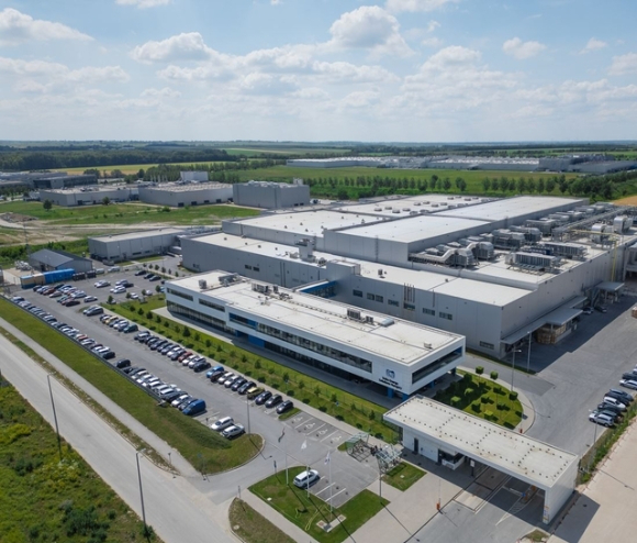 솔루스첨단소재의 헝가리공장 전경. [사진=솔루스첨단소재]