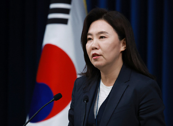 강유정 대통령실 대변인이 20일 서울 용산 대통령실 청사에서 현안 브리핑을 하고 있다. 2025.6.20 [사진=연합뉴스]