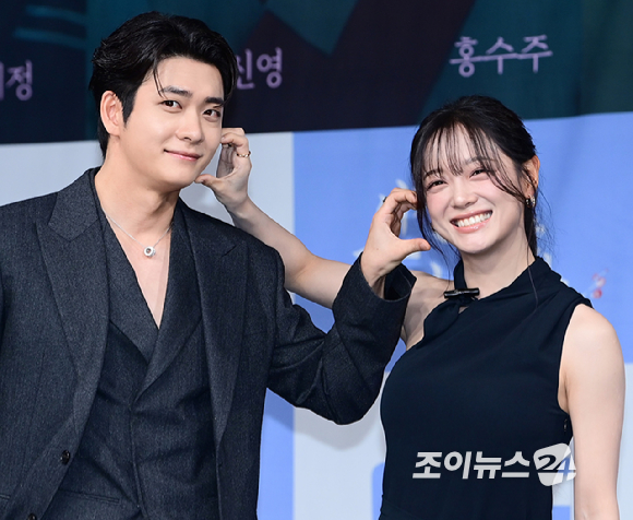 배우 강태오와 김세정이 30일 오전 서울 마포구 상암동 MBC에서 열린 MBC 새 금토드라마 '이강에는 달이 흐른다' 제작발표회에 참석하고 있다. [사진=정소희 기자]