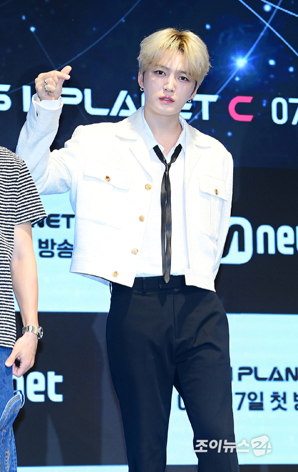 가수 김재중이 16일 오전 서울 구로구 더 세인트에서 열린 Mnet 새 예능프로그램 '보이즈2 플래닛' 제작발표회에 C마스터로 참석하고 있다. [사진=정소희 기자]