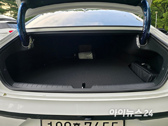 현대차 2026년형 '그랜저 LPG 3.5' 정측면. [사진=김종성 기자]