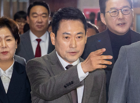 국민의힘 장동혁 대표가 29일 국회에서 열린 최고위원회의에 입장하고 있다. 2026.1.29 [사진=연합뉴스]