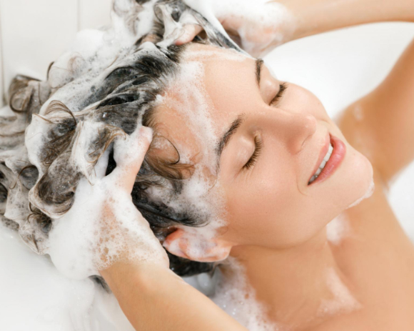 영국에서 한 여성이 머릿니 치료용 샴푸를 잘못 사용한 뒤 화재 사고로 전신에 3도 화상을 입은 사연이 알려졌다. 사진은 본 기사 내용과 무관. [사진=픽사베이]