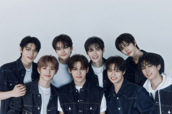 유어즈 프로필 사진 [사진=피나클엔터테인먼트]