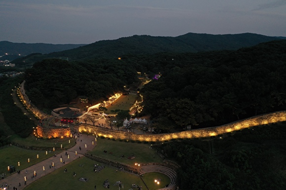 고창읍성의 경관조명  [사진=고창군]