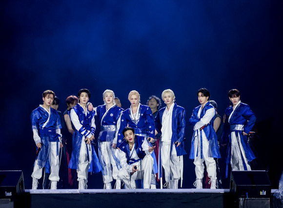 &apos;글로벌 대세&apos; 스트레이 키즈, 11월 21일 초고속 컴백(공식)