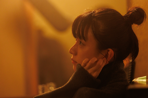 한효주, 역시 로맨스 장인⋯&apos;로맨틱 어나니머스&apos;로 글로벌 녹였다