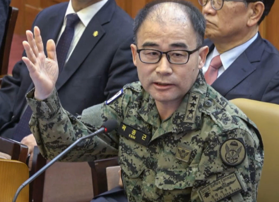 지난 2018년 당시 이인제 자유한국당 상임고문이 서울 여의도 국회 정론관에서 6월 지방선거 충남도지사 후보 출마를 공식 선언하고 있다. [사진=아이뉴스포토DB]