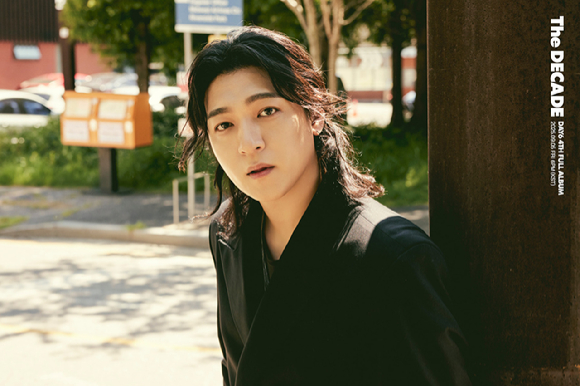 데이식스 성진 콘셉트 포토 [사진=JYP엔터테인먼트]