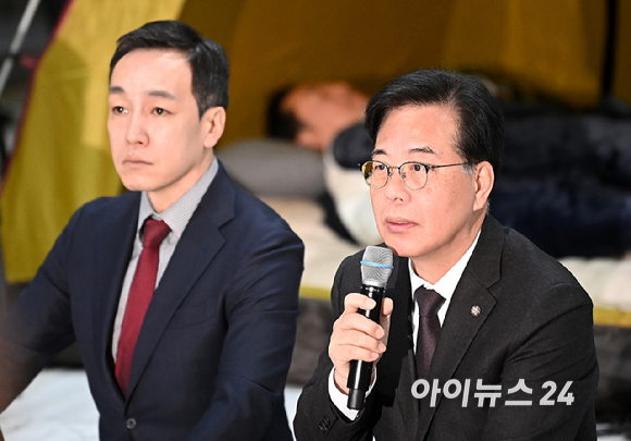 송언석 국민의힘 원내대표가 22일 국회 로텐더홀에서 열린 최고위원회의에서 발언하고 있다. [사진=곽영래 기자]