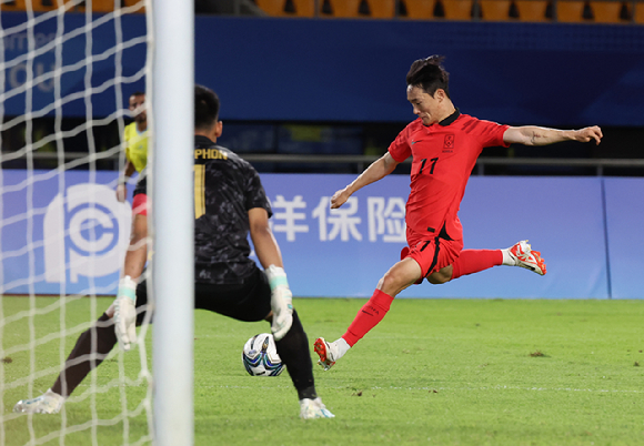 한국 대 태국 경기, 전반전 한국 엄원상이 세번째 골을 넣고 있다. 2023.09.21. [사진=뉴시스]