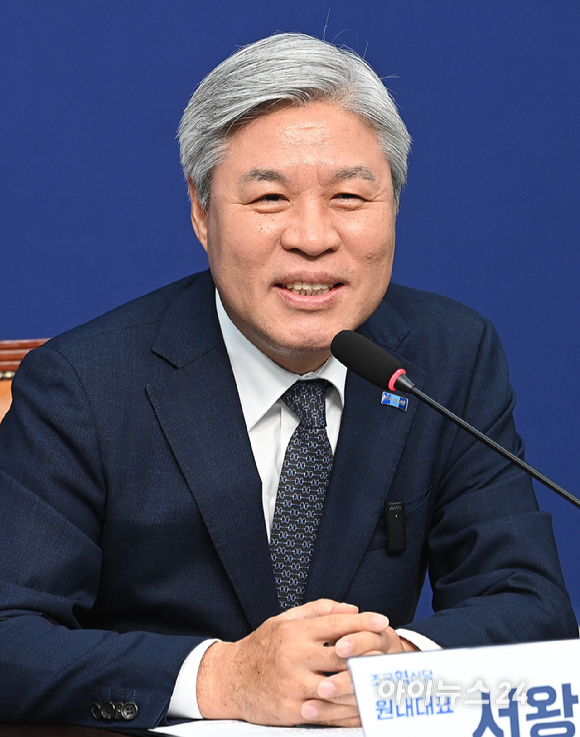 서왕진 조국혁신당 원내대표가 1일 서울 여의도 국회에서 열린 최고위원회의에서 발언하고 있다. [사진=곽영래 기자]