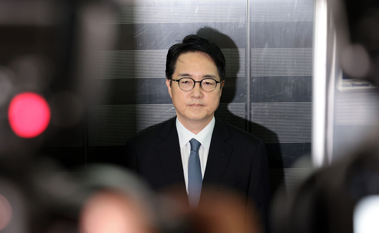 심우정 전 검찰총장이 30일 이종섭 전 국방부 장관 호주 도피 의혹과 관련된 조사를 받기 위해 서울 서초구 순직해병특검팀에 피의자 신분으로 출석하고 있다. 2025.9.30 [사진=연합뉴스]