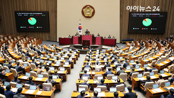 장동혁 국민의힘 당대표가 31일 서울 여의도 국회에서 열린 최고위원회의에 참석하고 있다. [사진=곽영래 기자]
