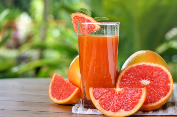 자몽주스를 특정 약물과 함께 복용할 경우 약효를 감소시키거나 부작용을 유발할 수 있다는 미국식품의약국(FDA) 경고가 나왔다. 사진은 본 기사 내용과 무관함. [사진=medshadow foundation]