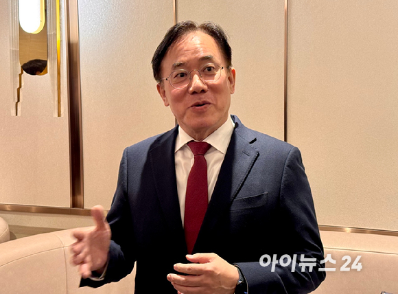 LGD 정철동 "중동 사태 장기화시 디스플레이 영향 가능성"