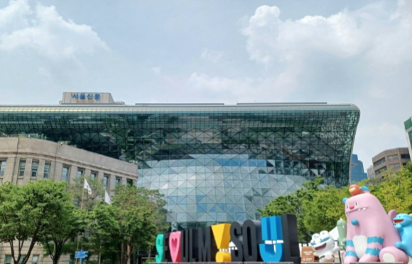 서울시가 올해 하반기 4급 이상 간부 전보를 내달 1일자로 시행한다. 사진은 서울시청 전경. [사진=연합뉴스]