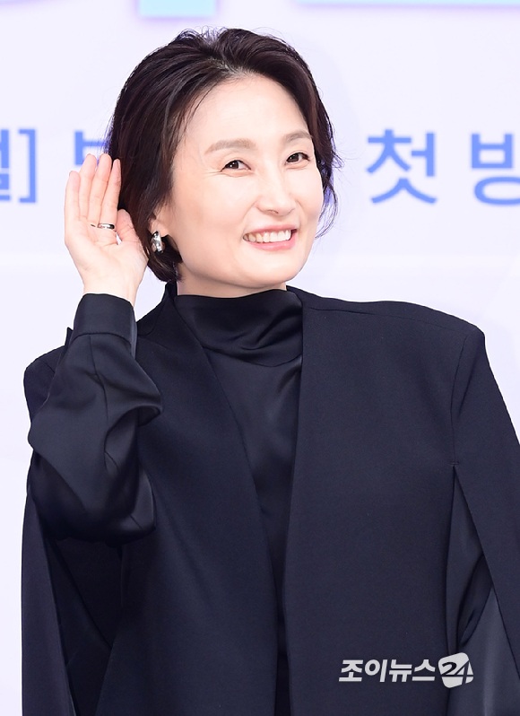 방송인 박경림이&nbsp;30일 오전 서울 양천구 목동 SBS 사옥에서 열린&nbsp;SBS 오디션 프로그램 '우리들의 발라드 2' 제작발표회에서 참석 하고 있다. [사진=정소희 기자]