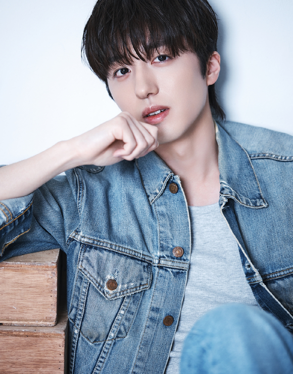 SF9 멤버이자 배우 강찬희가 '귀신들'에 출연한다. [사진=FNC엔터테인먼트]