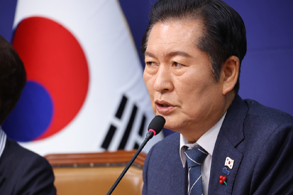 더불어민주당 정청래 대표가 15일 서울 여의도 국회에서 열린 최고위원회의에서 발언하고 있다. 2025.12.15 [사진=연합뉴스]