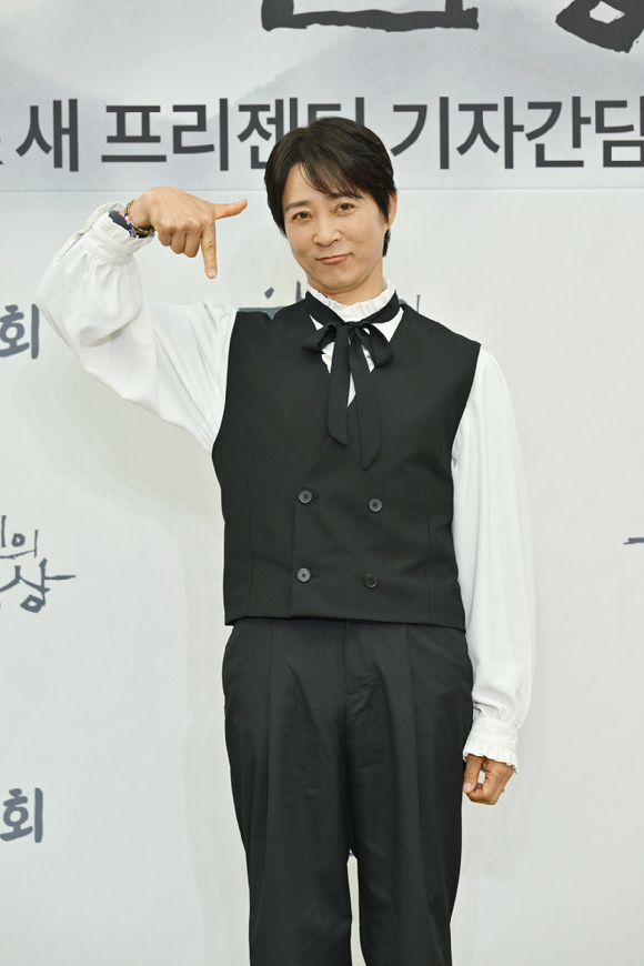 '한국인의 밥상' 새 프리젠터로 합류한 배우 최수종 [사진=KBS ]