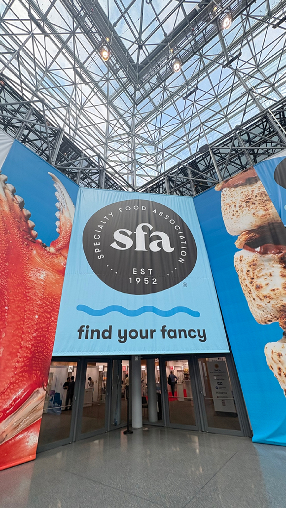 일미푸드가 미국 뉴욕에서 열린 세계 최대 프리미엄 식품 박람회 '2026 Summer Fancy Food Show'에서 컵피클과 프리미엄 피클 제품을 선보였다. 사진은 '2026 Summer Fancy Food Show' 박람회 현장. [사진=일미푸드]
