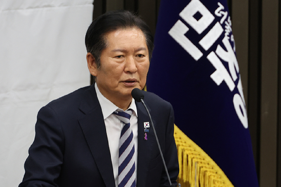 더불어민주당 정청래 대표가 26일 서울 여의도 국회에서 본회의를 앞두고 열린 의원총회에서 발언하고 있다. 2025.10.26 [사진=연합뉴스]