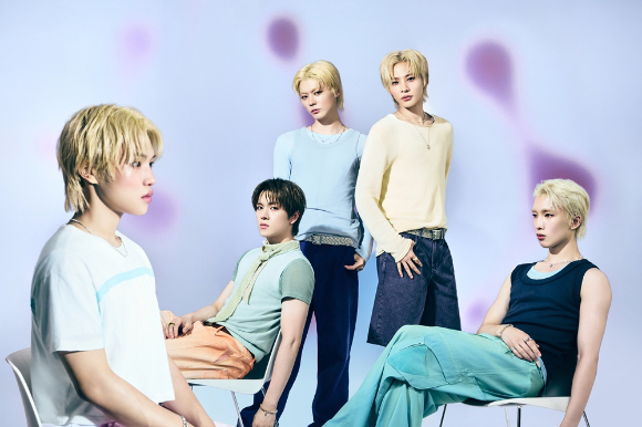 파우 "첫 여름 컴백⋯탄산처럼 터지는 청량 보여주겠다"