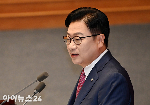 정점식 국민의힘 원내대표가 8일 국회에서 열린 정기국회 제4차 본회의에서 교섭단체 대표 연설을 하고 있다. [사진=곽영래 기자]