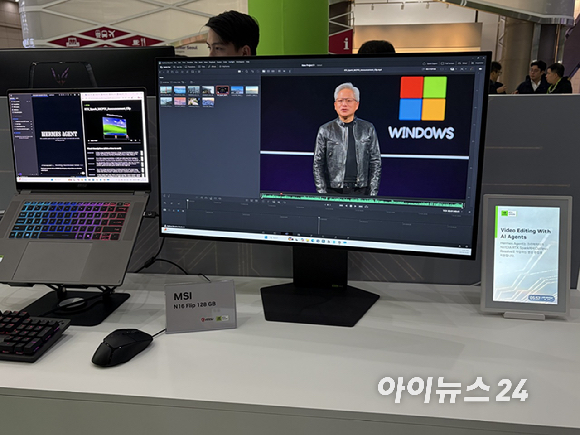 젠슨 황 엔비디아 CEO의 영상이 재생 중인 'RTX 스파크' 기반 MSI 노트북. [사진=권서아 기자]
