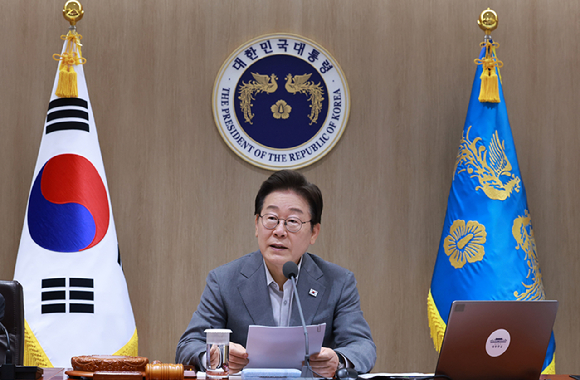 이재명 대통령이 15일 서울 용산 대통령실 청사에서 국무회의를 주재하고 있다. 2025.7.15 [사진=연합뉴스]