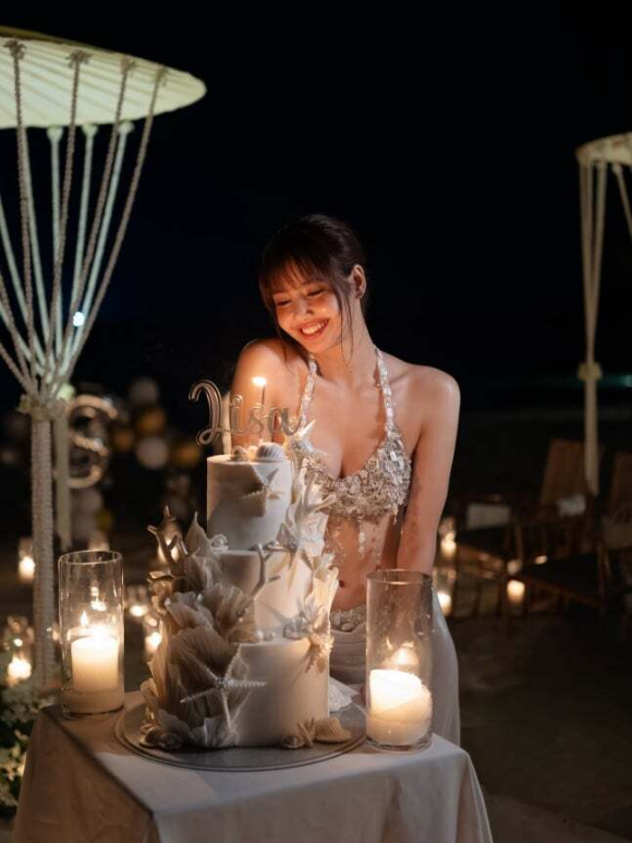 리사 [사진=리사 SNS]