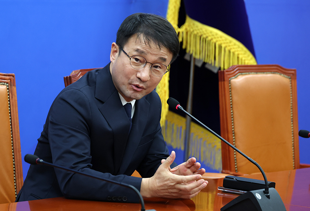 더불어민주당 한병도 신임 원내대표가 11일 국회에서 기자들과 간담회를 갖고 있다. 2026.1.11 [사진=연합뉴스]