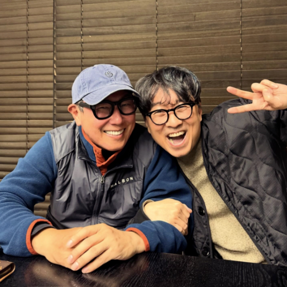 윤종신 장항준 [사진=윤종신 SNS]