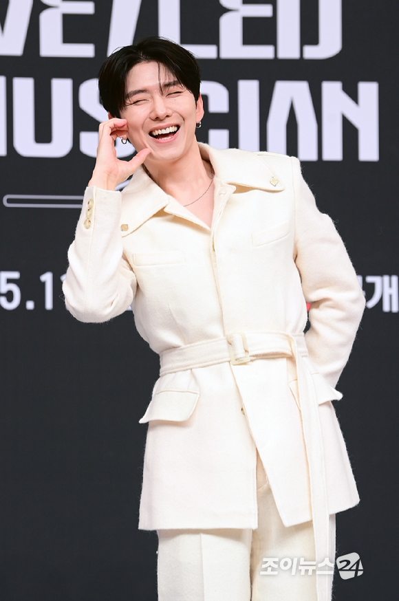 그룹 몬스타엑스(MONSTA X) 기현이 12일 오후 서울 양천구 목동 SBS사옥에서 열린 SBS 스튜디오 프리즘 신규 예능 '베일드 뮤지션' 한국편 제작발표회에 참석하고 있다. [사진=정소희 기자]