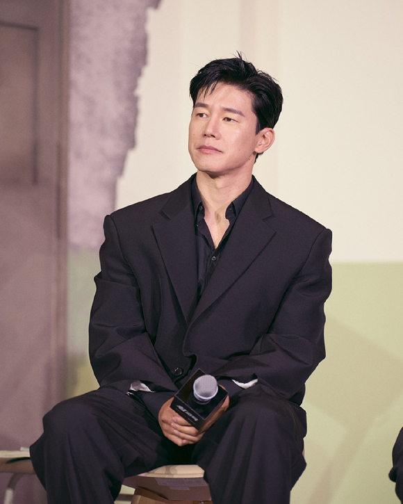 배우 김무열이 넷플릭스 시리즈 '참교육' 제작발표회에 참석했다. [사진=넷플릭스]